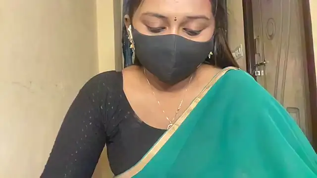 Snapshot of Pavani-Sexy chatting on February 26, 4:06 pm Pavani-Sexy online show from February 26, 4:06 pm