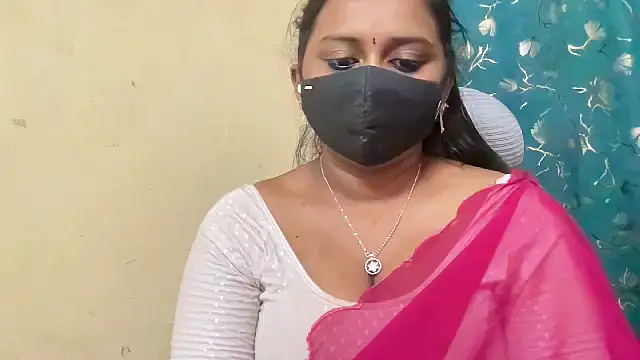 Snapshot of Pavani-Sexy chatting on April 25, 7:44 am Pavani-Sexy online show from April 25, 7:44 am