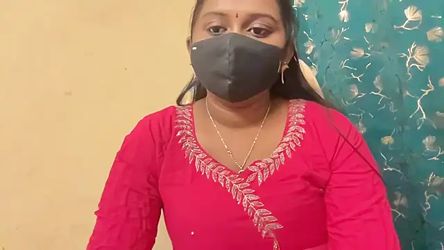 Snapshot of Pavani-Sexy chatting on April 25, 5:21 pm Pavani-Sexy online show from April 25, 5:21 pm
