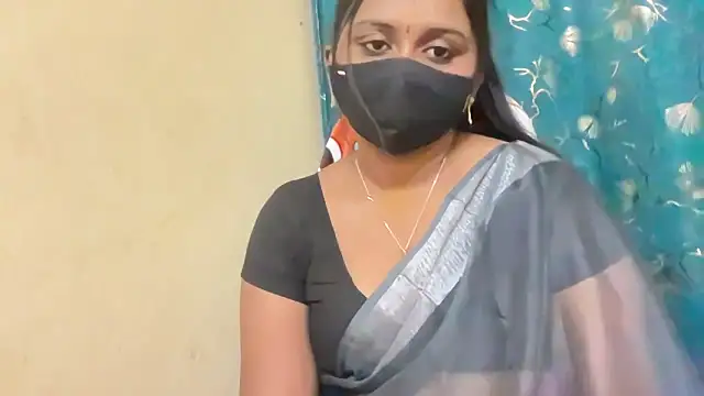 Snapshot of Pavani-Sexy chatting on May 5, 5:54 pm Pavani-Sexy online show from May 5, 5:54 pm