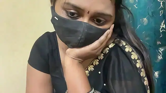 Snapshot of Pavani-Sexy chatting on May 10, 5:29 pm Pavani-Sexy online show from May 10, 5:29 pm