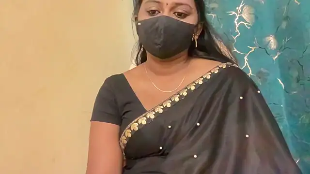 Snapshot of Pavani-Sexy chatting on May 24, 6:18 am Pavani-Sexy online show from May 24, 6:18 am