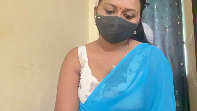 Snapshot of Pavani-Sexy chatting on May 29, 8:34 am Pavani-Sexy online show from May 29, 8:34 am