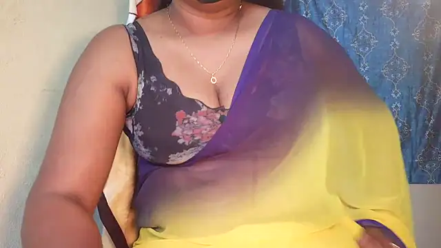 Snapshot of Pavani-Sexy chatting on June 7, 2:54 pm Pavani-Sexy online show from June 7, 2:54 pm
