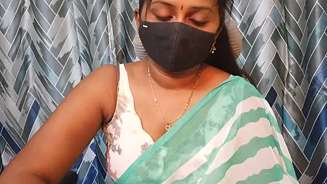 Snapshot of Pavani-Sexy chatting on July 23, 2:48 pm Pavani-Sexy online show from July 23, 2:48 pm