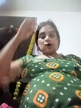 Snapshot of Trisha_71 chatting on May 23, 4:44 pm Trisha 71 online show from May 23, 4:44 pm