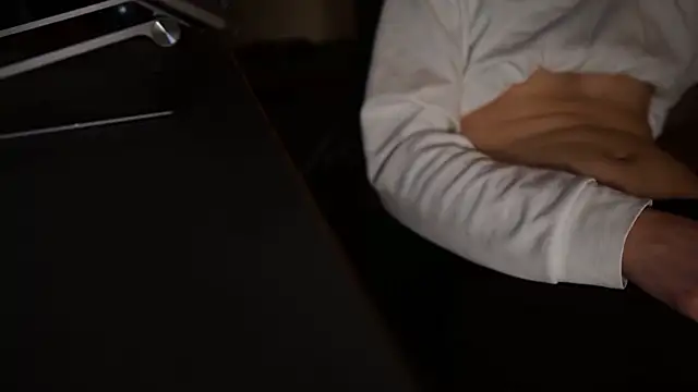 riku velvet online show from April 15, 3:30 pm