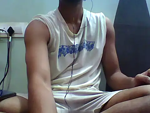Snapshot of sunny26814 chatting on January 8, 7:38 pm sunny26814 online show from January 8, 7:38 pm