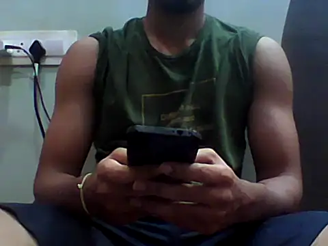 Snapshot of sunny26814 chatting on March 6, 8:05 pm sunny26814 online show from March 6, 8:05 pm