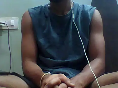 Snapshot of sunny26814 chatting on March 7, 7:11 pm sunny26814 online show from March 7, 7:11 pm