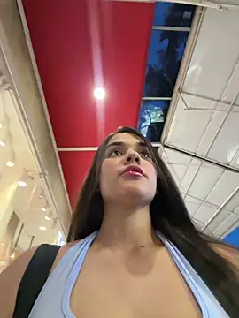 BellaLeclair online show from April 8, 11:27 pm