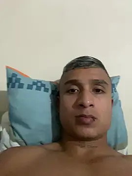 ThiagoBlaze online show from December 18, 8:37 pm