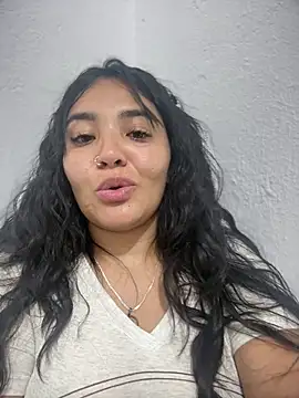 Snapshot of meli__brown chatting on June 13, 2:09 am meli brown online show from June 13, 2:09 am