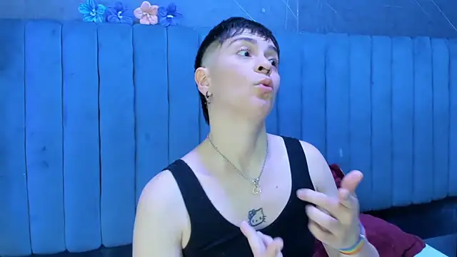 Snapshot of _Hannah_Hot chatting on February 12, 3:12 am Hannah Hot online show from February 12, 3:12 am