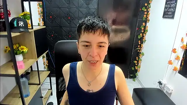 Snapshot of _Hannah_Hot chatting on February 27, 3:06 am Hannah Hot online show from February 27, 3:06 am