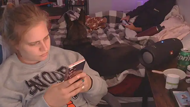 Snapshot of Sexyblonde12344 chatting on September 13, 12:54 am Sexyblonde12344 online show from September 13, 12:54 am