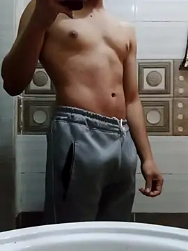 Snapshot of John_big345 chatting on February 14, 10:12 am John big345 online show from February 14, 10:12 am