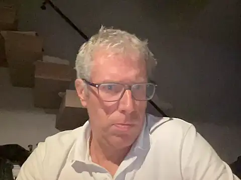 Snapshot of choupipat1 chatting on September 10, 8:31 pm choupipat1 online show from September 10, 8:31 pm