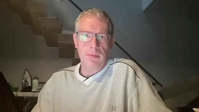 Snapshot of choupipat1 chatting on October 29, 6:37 am choupipat1 online show from October 29, 6:37 am