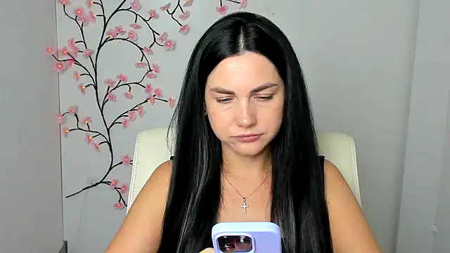 Snapshot of Lune_Moon chatting on July 7, 6:47 am Lune Moon online show from July 7, 6:47 am