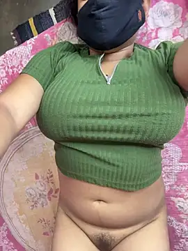 Snapshot of Priyajaanbaby chatting on July 18, 5:44 am Priyajaanbaby online show from July 18, 5:44 am