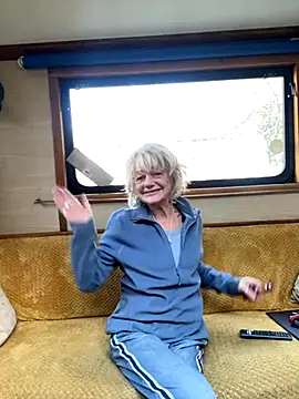 ladyboatlady online show from November 17, 9:48 am