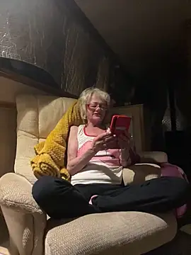 ladyboatlady online show from March 31, 7:58 pm