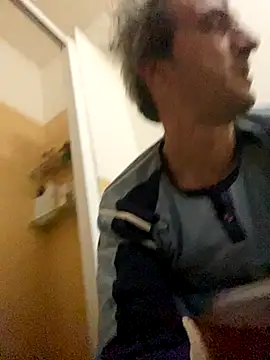 Snapshot of sasatimido chatting on October 29, 5:20 am sasatimido online show from October 29, 5:20 am