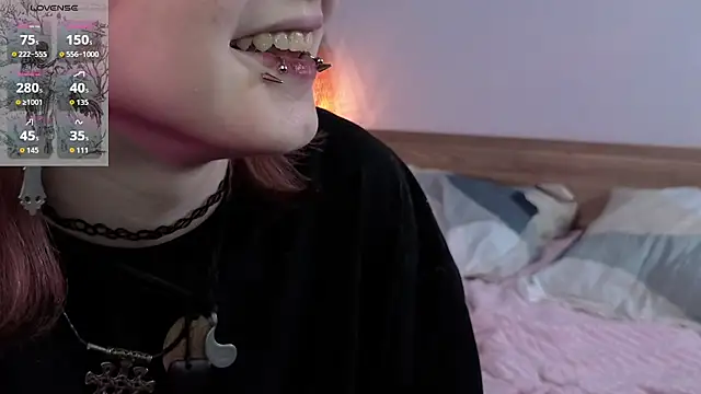 Snapshot of TaiteBeat chatting on October 16, 5:47 pm TaiteBeat online show from October 16, 5:47 pm