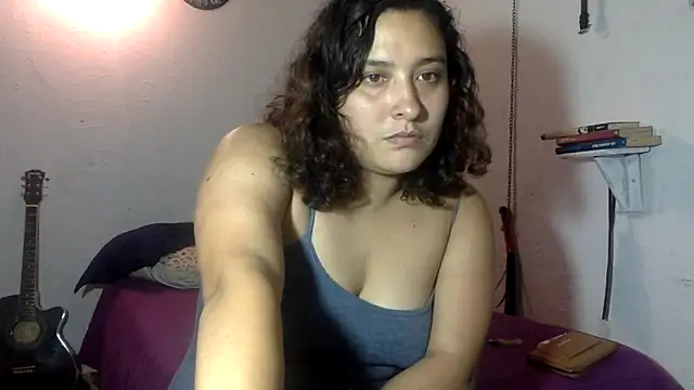 Snapshot of indomitaFox chatting on June 5, 3:35 am indomitaFox online show from June 5, 3:35 am