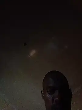 MillanoVenicasa online show from April 14, 6:03 pm