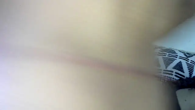 Snapshot of MillanoVenicasa chatting on May 28, 8:17 pm MillanoVenicasa online show from May 28, 8:17 pm