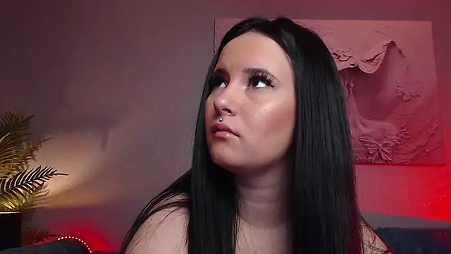 Snapshot of MikaSnake chatting on September 15, 9:37 pm MikaSnake online show from September 15, 9:37 pm