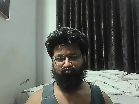 Dollseye online show from April 4, 5:21 pm