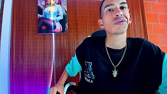 briamhoconor xh online show from February 19, 3:30 pm