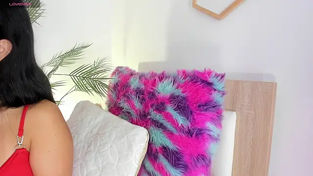 Hadid Jimenez  online show from November 21, 7:45 pm