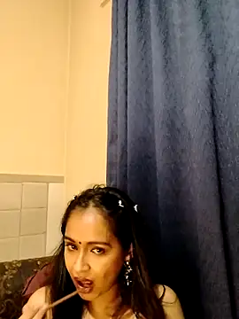 cute indianxo online show from April 1, 6:38 pm