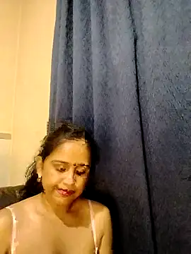 cute indianxo online show from April 9, 6:35 pm