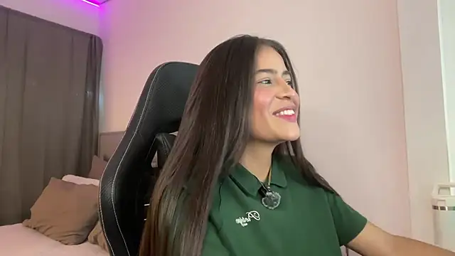 Snapshot of lexie_gray2 chatting on July 10, 3:03 pm lexie gray2 online show from July 10, 3:03 pm
