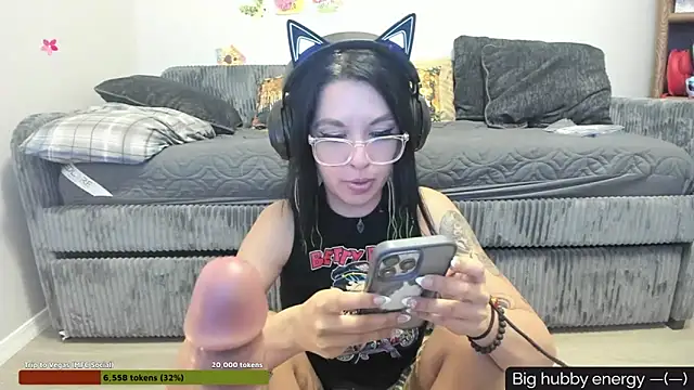 Snapshot of Cynpai chatting on May 1, 5:12 am Cynpai online show from May 1, 5:12 am