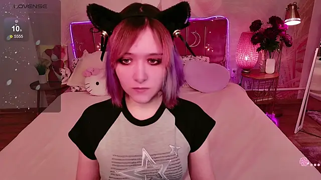 Snapshot of Ketrin_Jones chatting on January 18, 5:17 pm Ketrin Jones online show from January 18, 5:17 pm