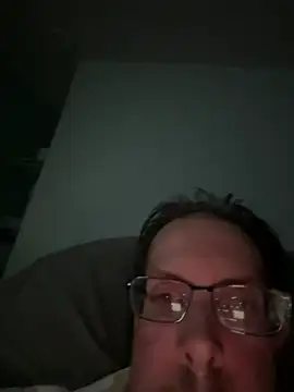Snapshot of JJG327 chatting on July 19, 4:05 am JJG327 online show from July 19, 4:05 am