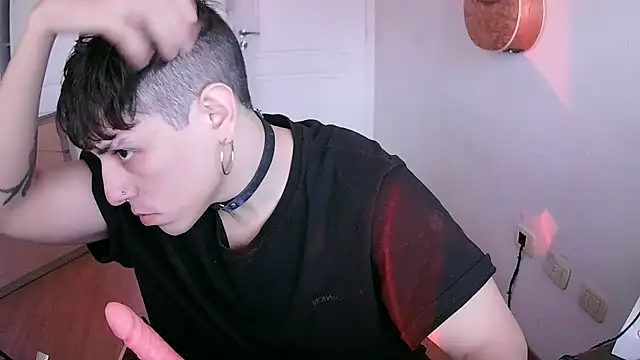 Snapshot of f3lifeliz chatting on March 9, 1:59 pm f3lifeliz online show from March 9, 1:59 pm