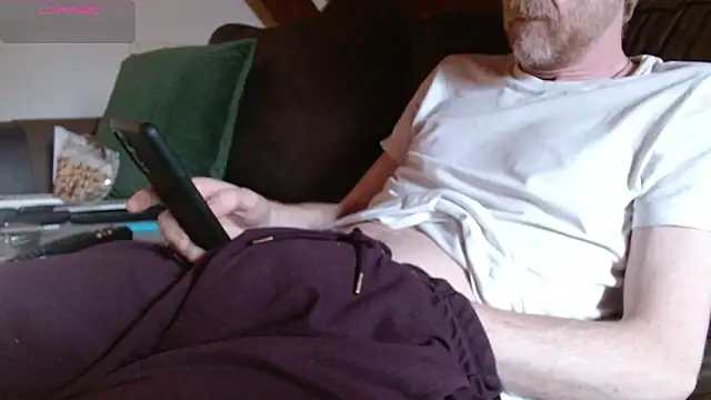 Snapshot of Vrenico-SC chatting on June 5, 4:13 pm Vrenico-SC online show from June 5, 4:13 pm