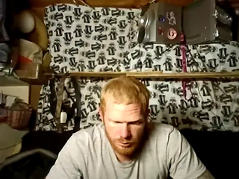 Snapshot of ed31devall chatting on February 2, 5:50 am ed31devall online show from February 2, 5:50 am