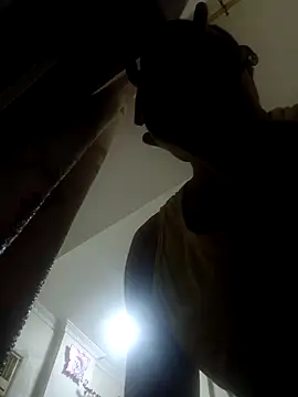 Snapshot of Trade010 chatting on November 13, 3:55 pm Trade010 online show from November 13, 3:55 pm