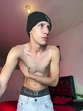 santiago cutex online show from February 22, 10:30 pm