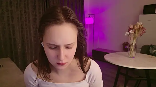 LucyRose3 online show from February 12, 4:40 am