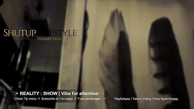 SwingWingWomanSweden online show from December 17, 9:43 pm