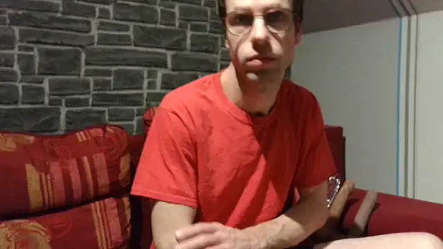 Snapshot of vers92_seb chatting on November 8, 4:07 pm vers92 seb online show from November 8, 4:07 pm
